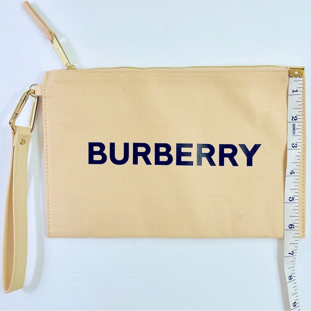 NWOT Burberry Beige Wristlet - Picture 4 of 8